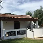 펜션 Danila Pugnochiuso Le Macine 비에스테